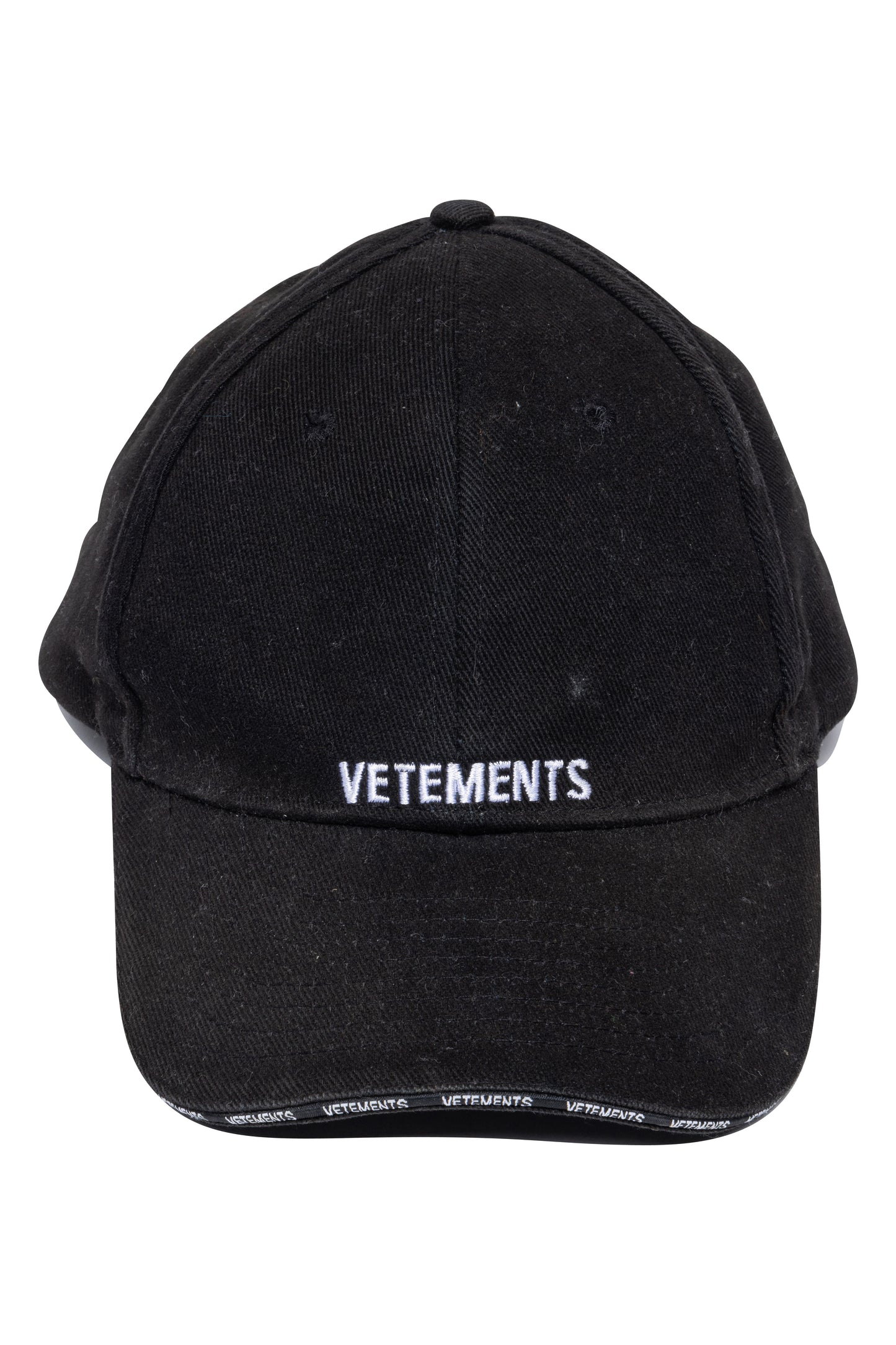 Vetements AW17 Embroidered Logo Snap-back Hat