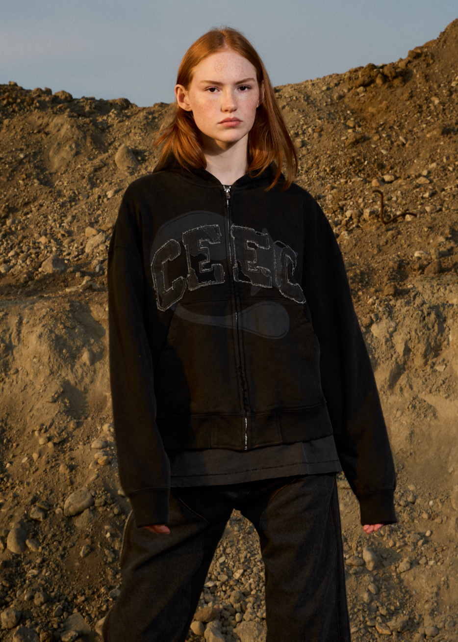 CEEC 25SS Distressed Logo Zip-up Hoodie Black